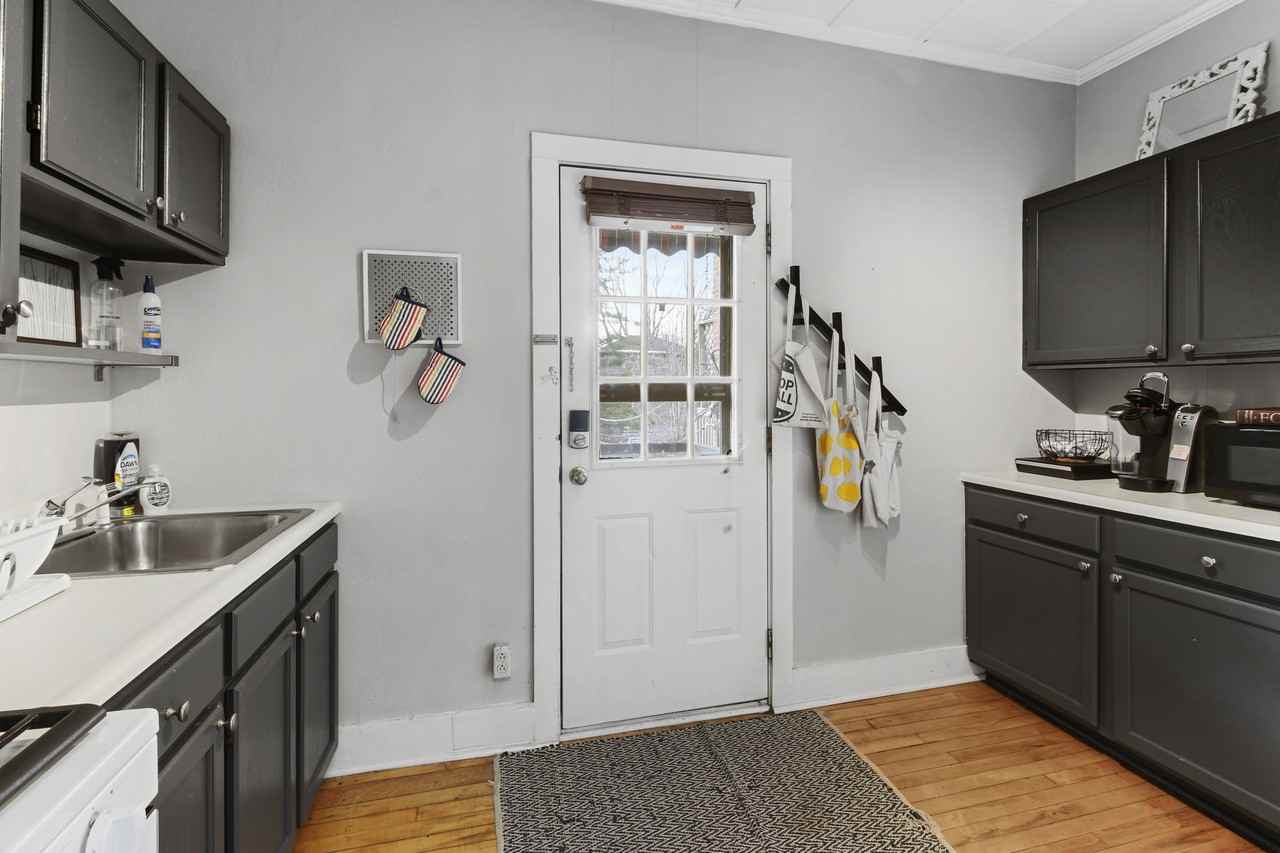 415 N Neil St #2 - Photo 2 of 21