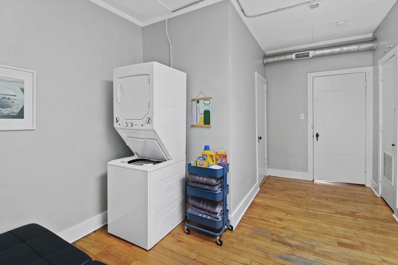 415 N Neil St #2 - Photo 5 of 21