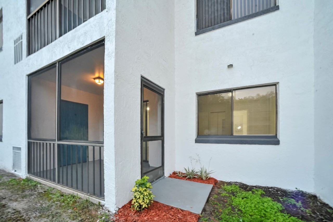 3165 South St. - Photo 2 of 38