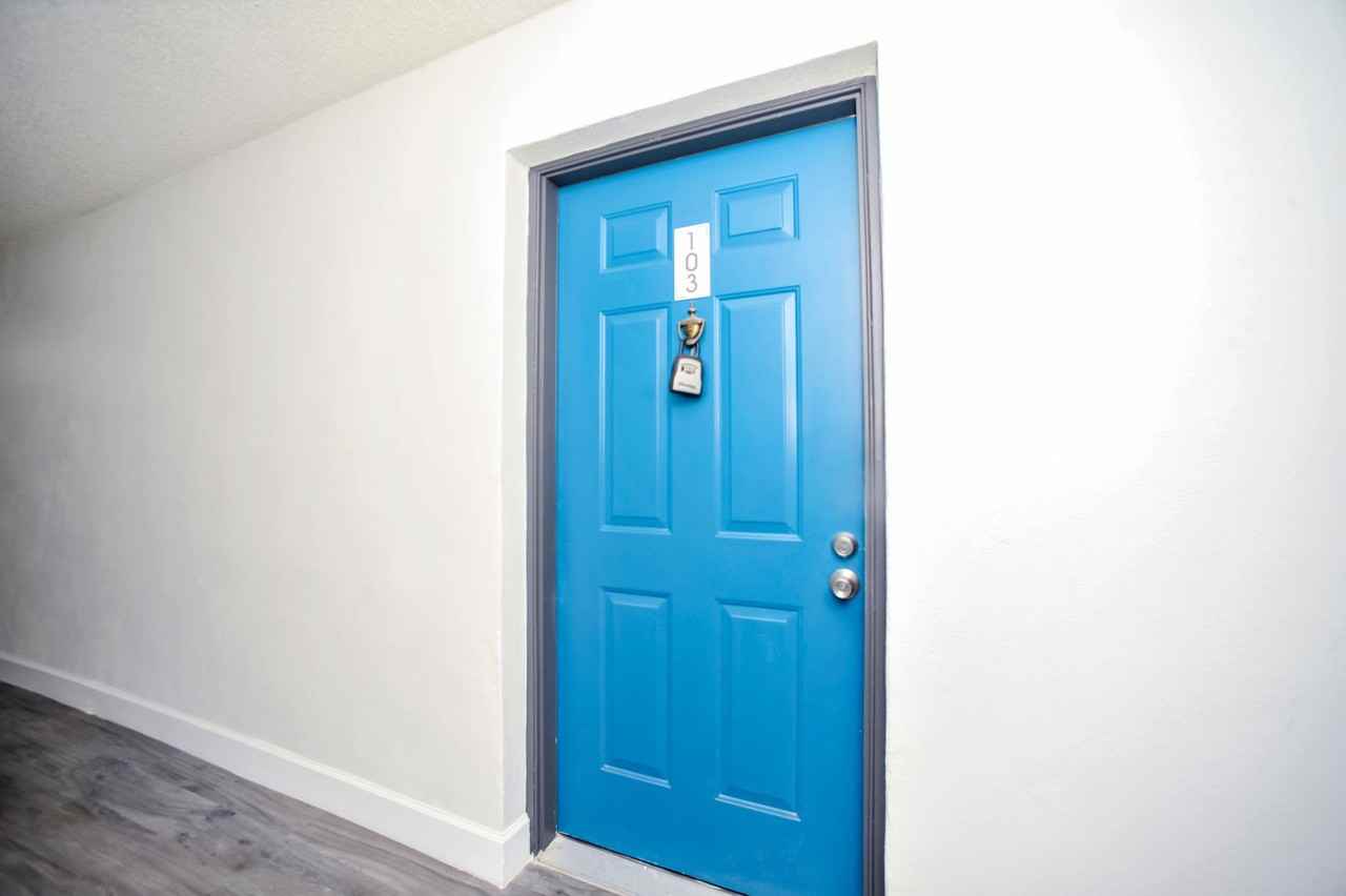 3165 South St. - Photo 4 of 38