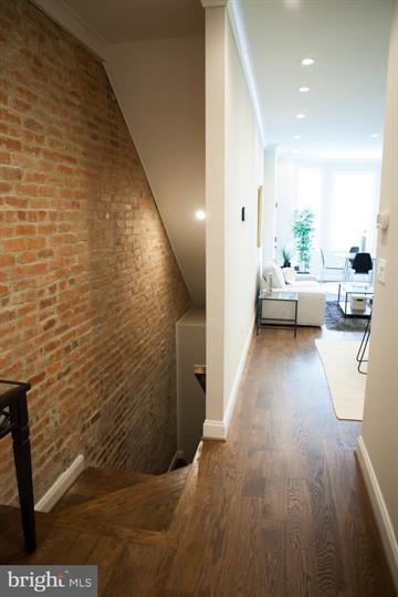 39 U St Ne #1 - Photo 4 of 28