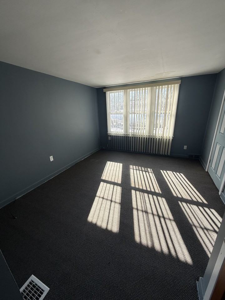 1023 S Pennsylvania Ave #3 - Photo 7 of 19