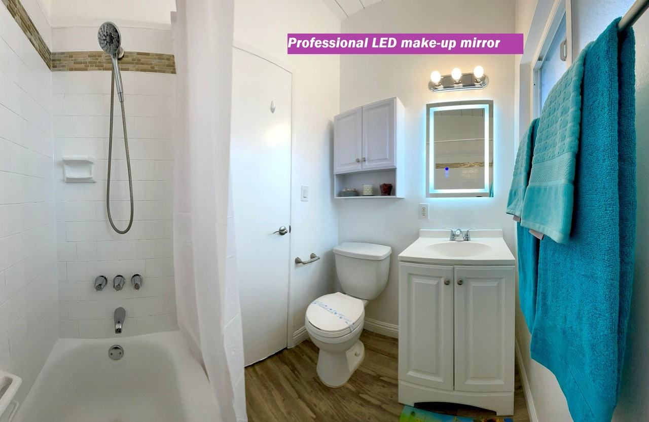 Marina Bay Club Apts - Photo 3 of 50