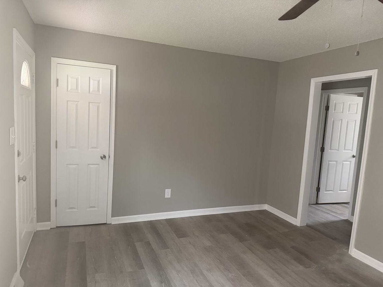 524 Newcastle Rd #1 - Photo 4 of 49