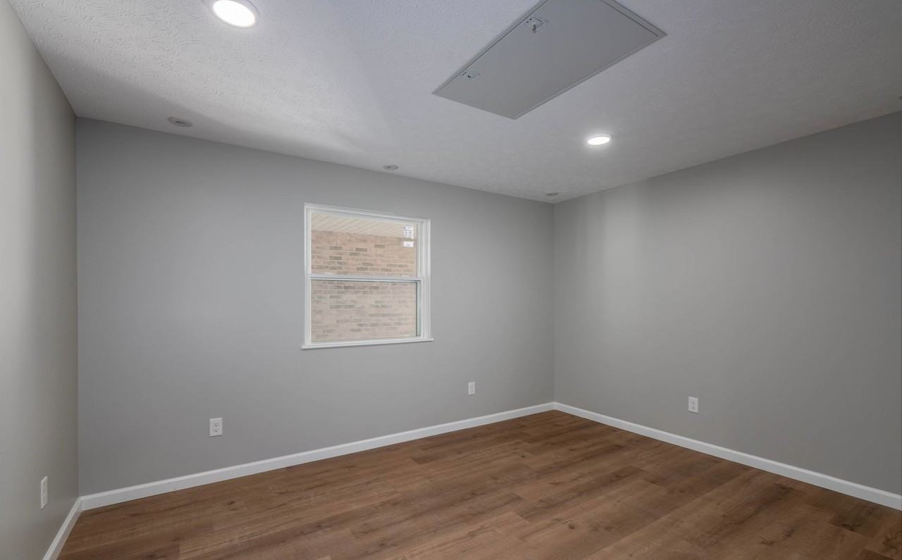 University Commons Apartments - Photo 6 of 37