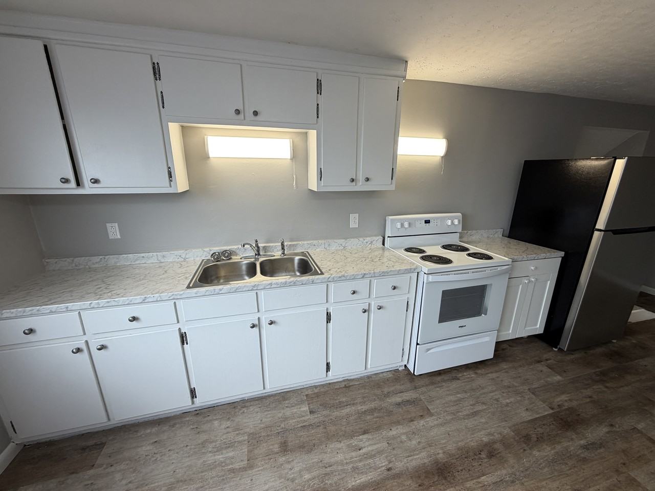 253 Magnolia Ave #C - Photo 7 of 13