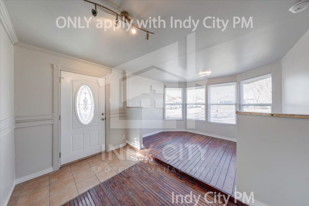 4121 E Naomi St #1 - Photo 5 of 30