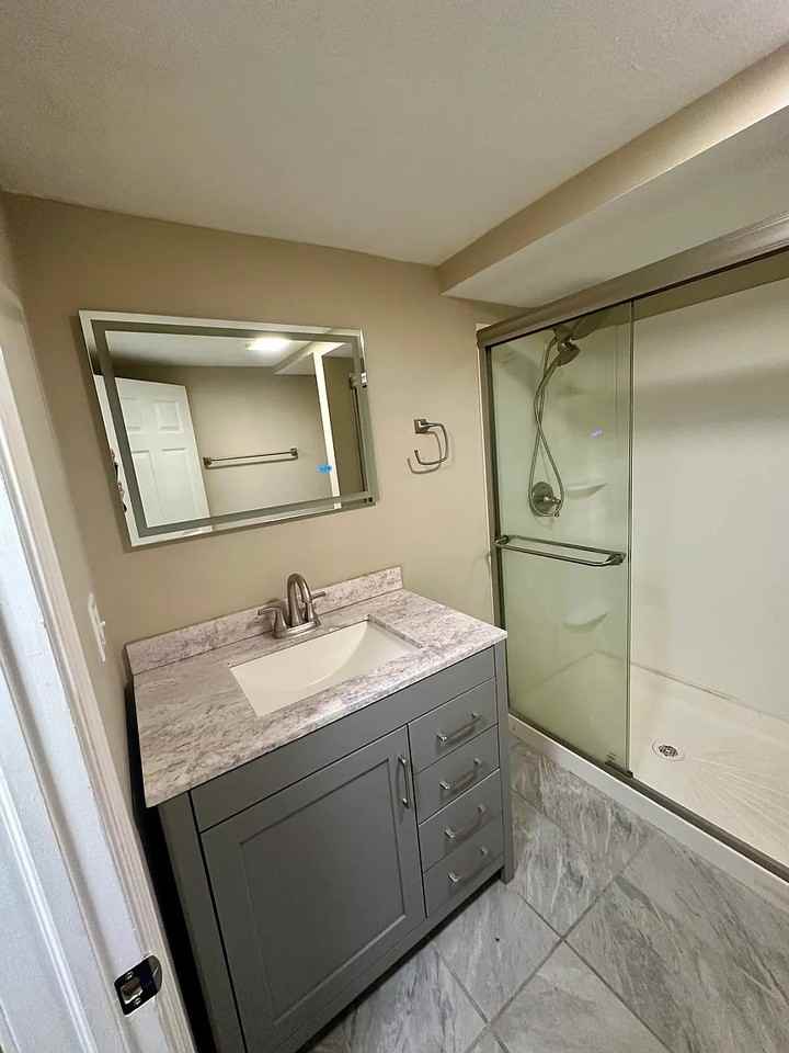 726 Cliff St #1 - Photo 4 of 24