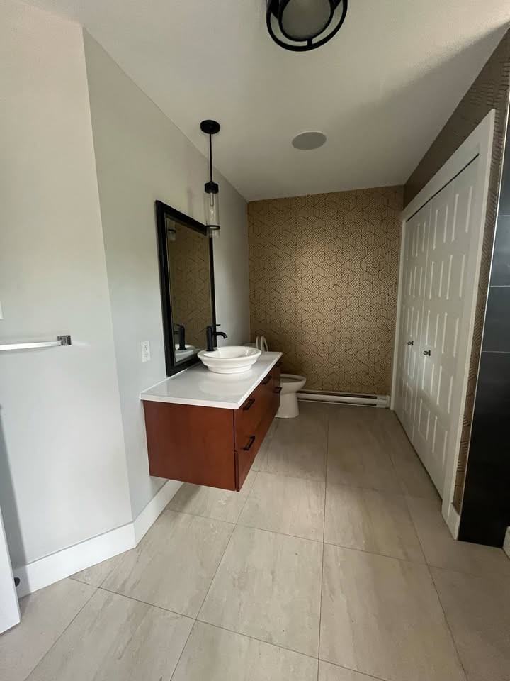 162 Wesley St #162 - Photo 3 of 12