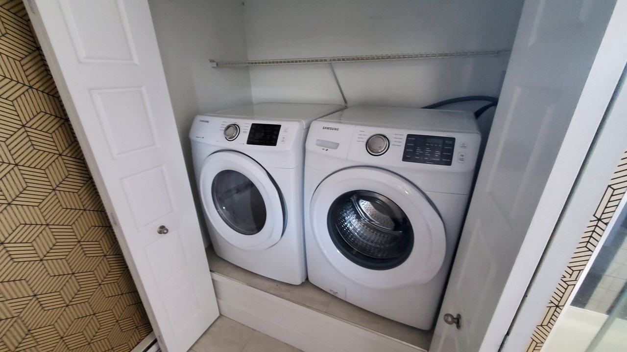 162 Wesley St #162 - Photo 7 of 12