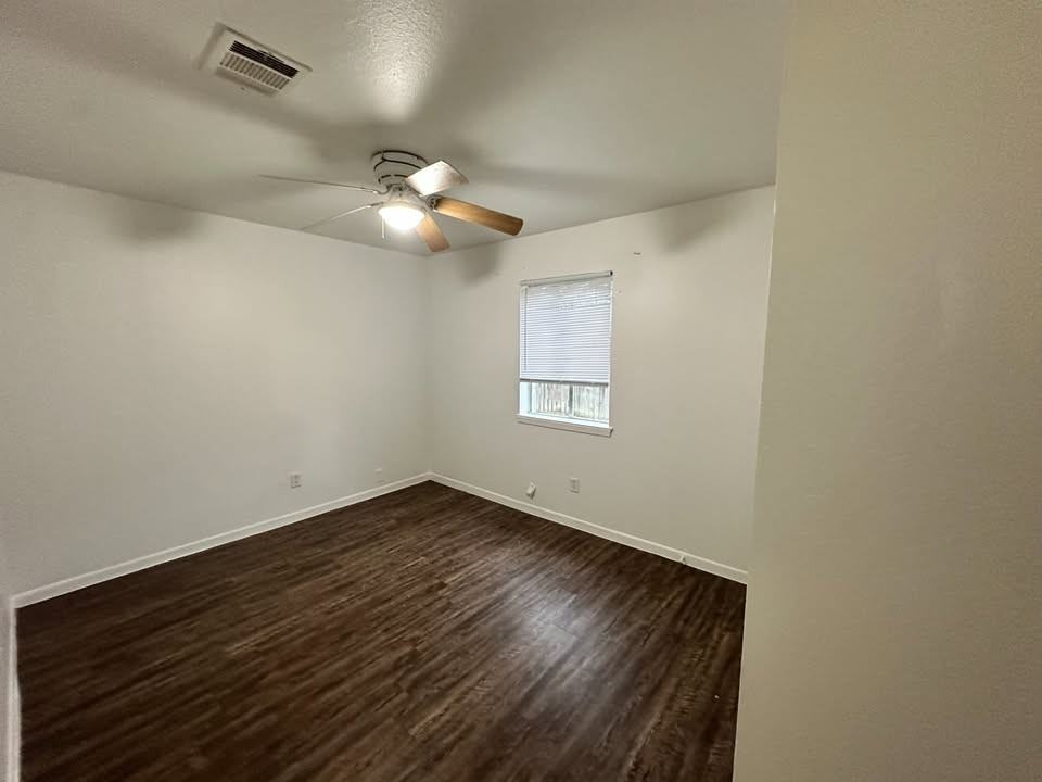 4101 Milton St #A - Photo 5 of 6