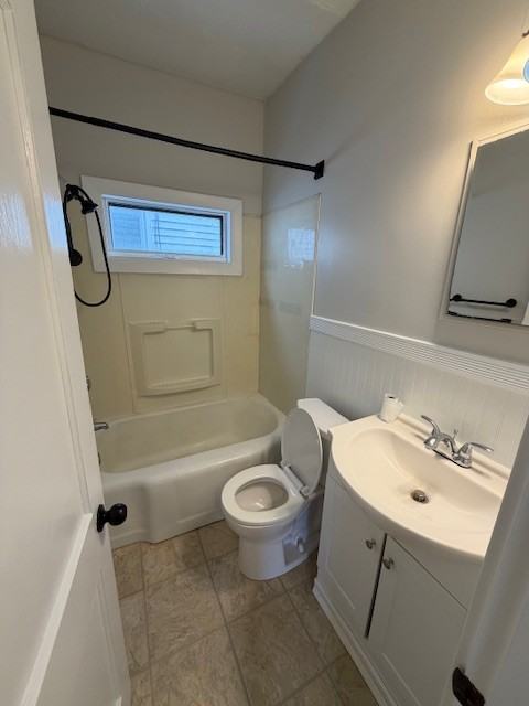 158 Forest St #1F - Photo 6 of 8