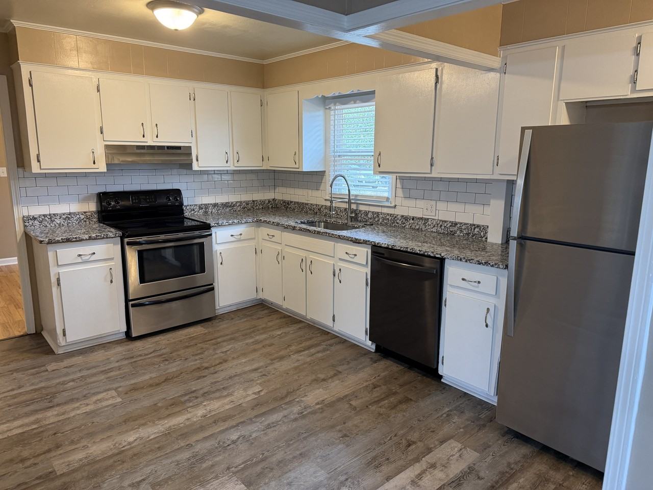 119 Buckboard Dr #1 - Photo 2 of 13