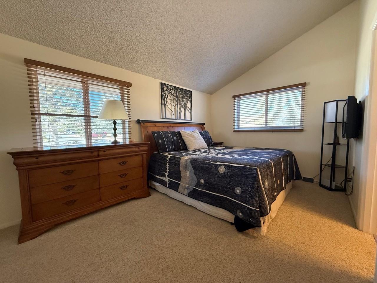 145 Davis Cup - 1Unit #1 - Photo 2 of 16