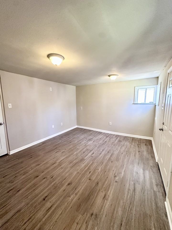 3835 Sherwood St #1 - Photo 7 of 13