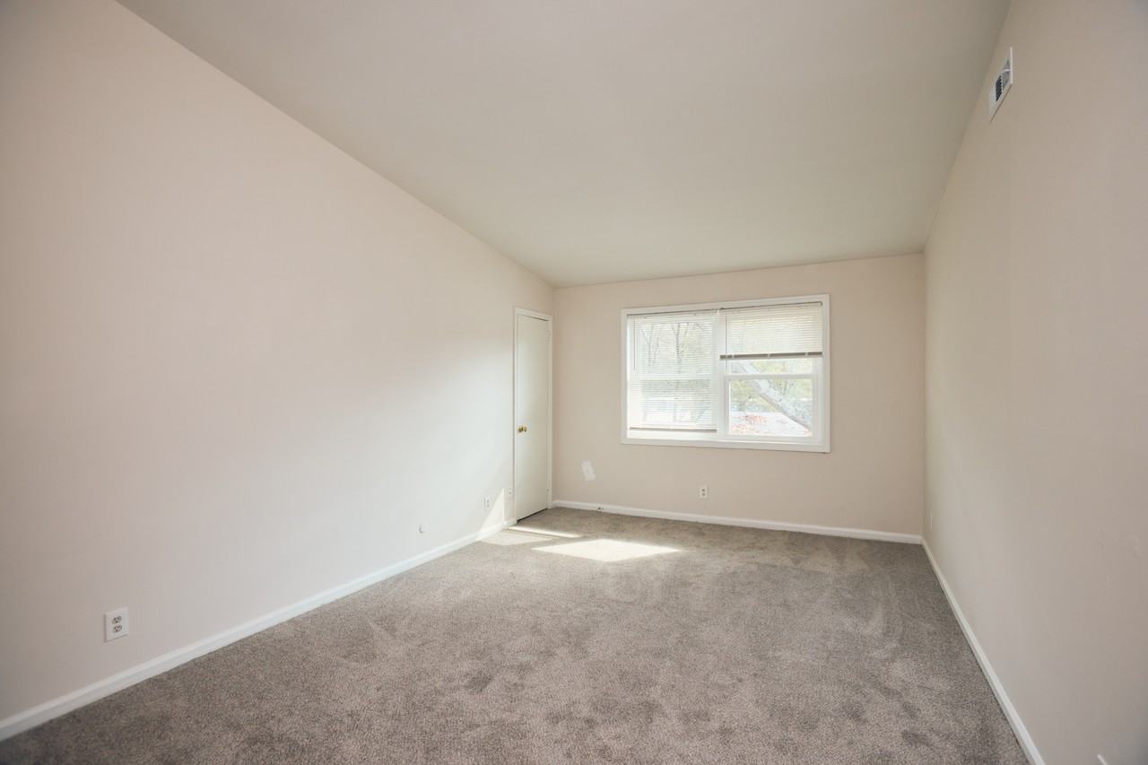 2157 Lenox Rd NEUnit C7 #C7 - Photo 6 of 12