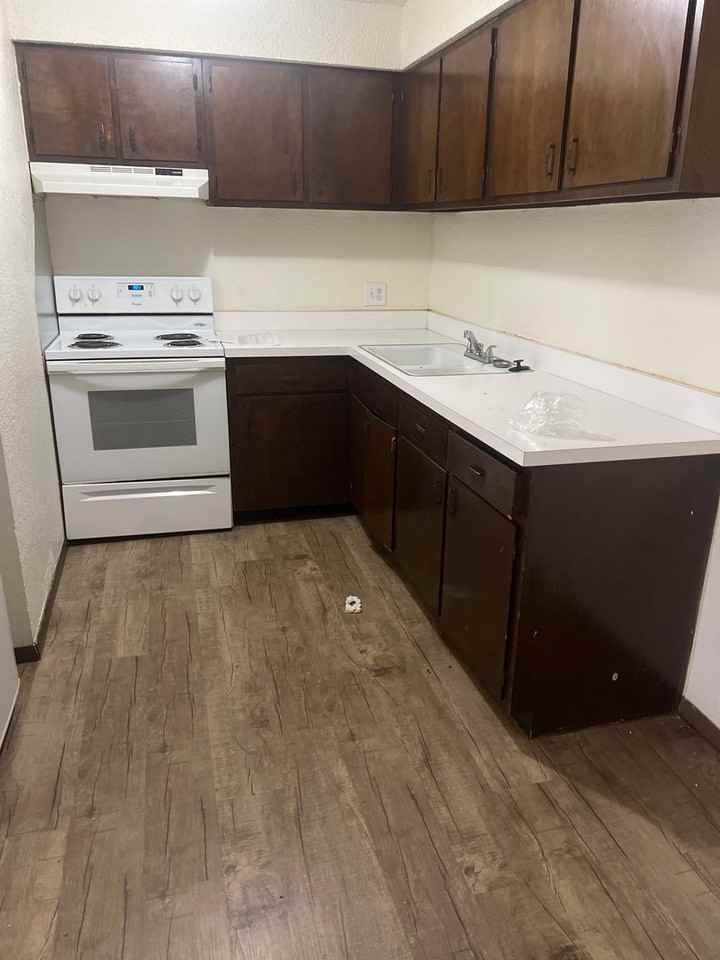 Neosho Meadows - Photo 2 of 12