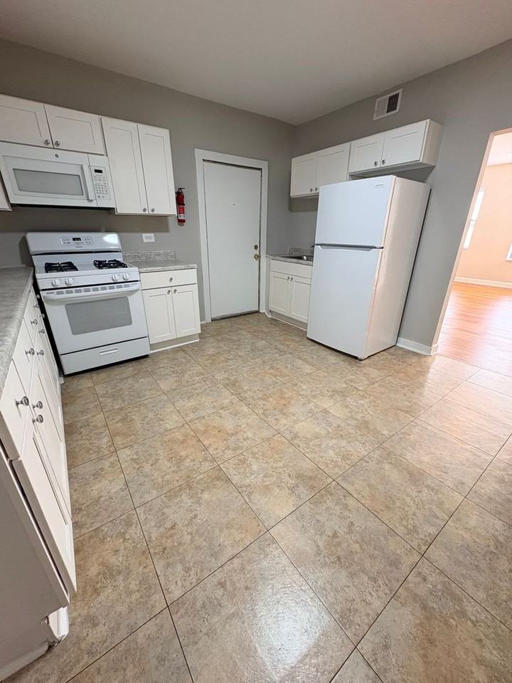 Cermak-MASTER - Photo 4 of 27