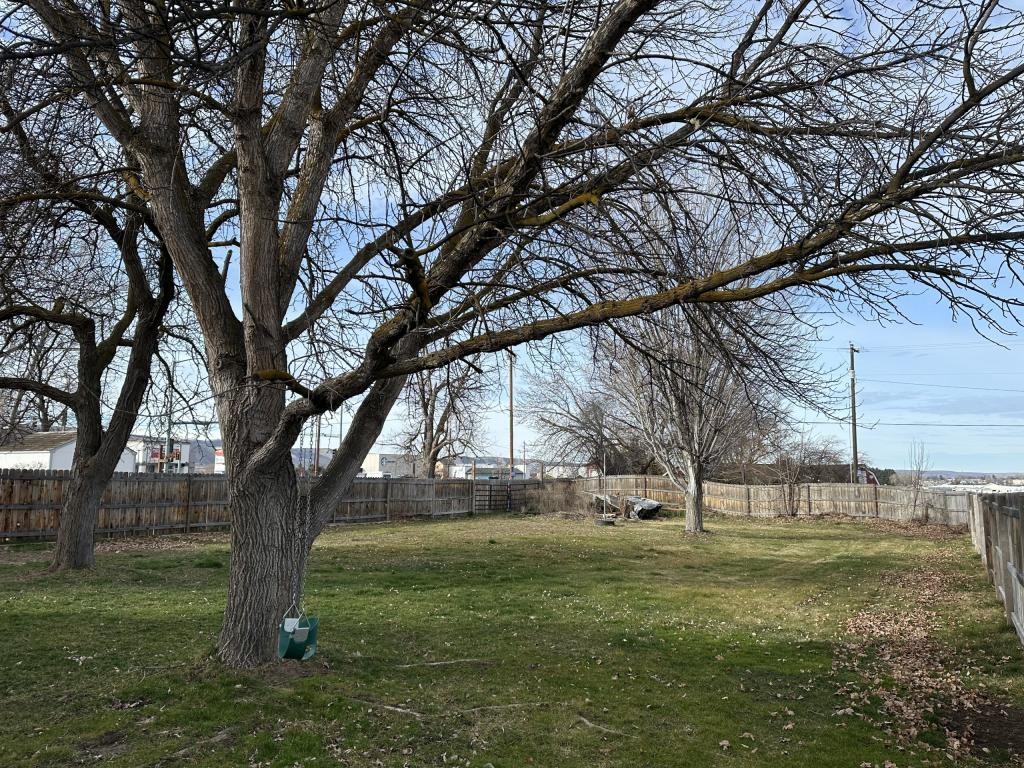 2067 Sundown St - Photo 7 of 50