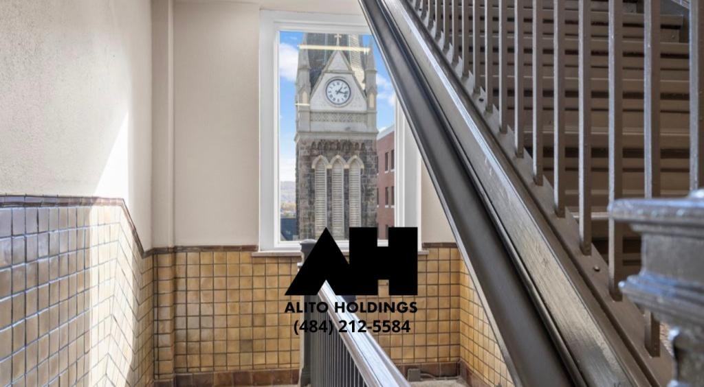 627 Hamilton St - Photo 4 of 26