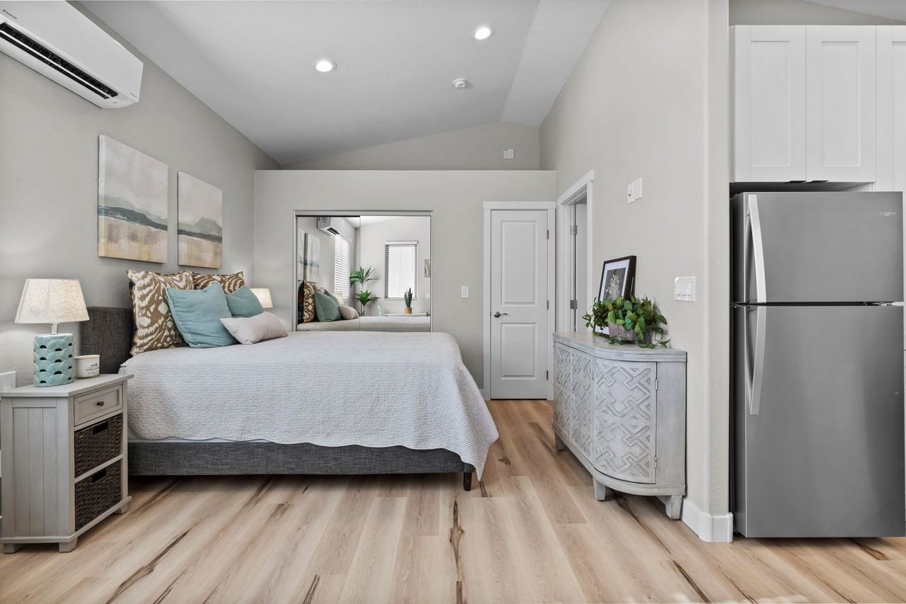 Baja Bungalows - Photo 2 of 12