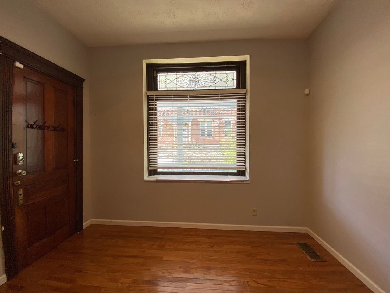 55 Parker St - Photo 4 of 50