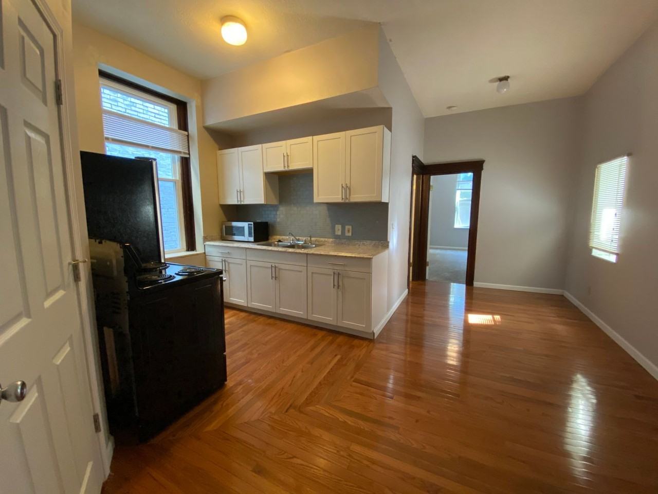 55 Parker St - Photo 6 of 50