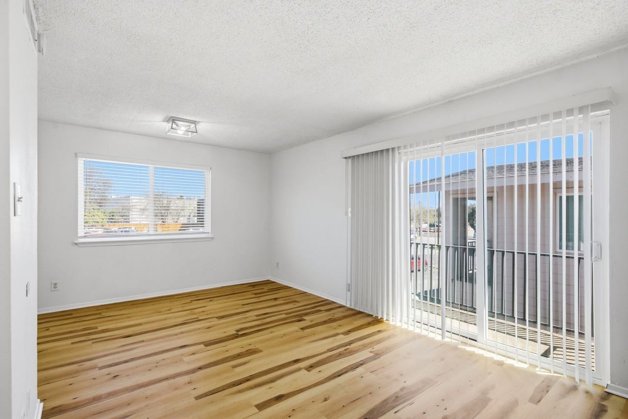 2707 Windswept Cv #201 - Photo 7 of 18