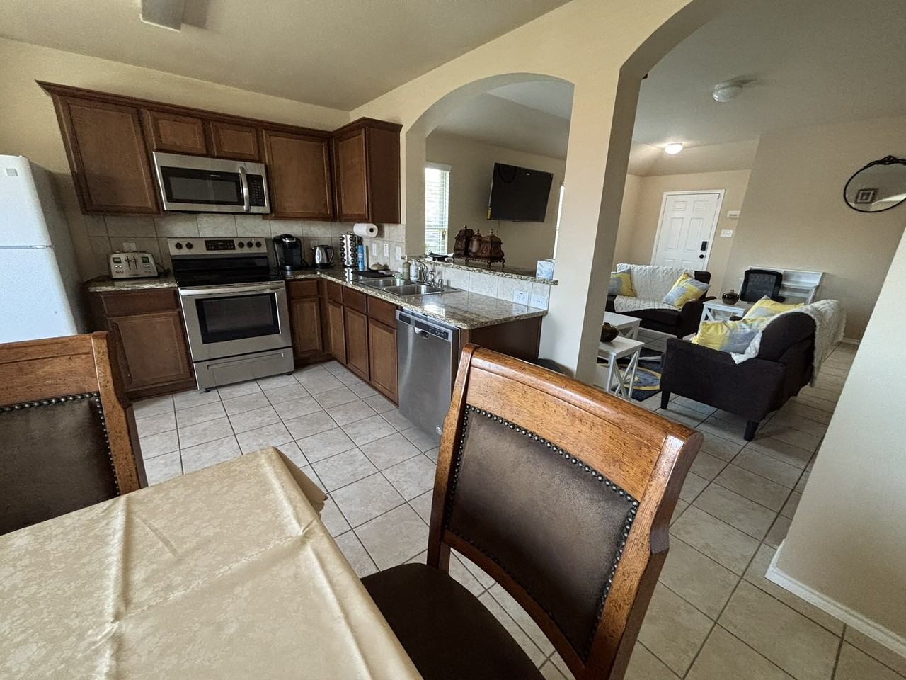 912 Platinum Drive - Photo 7 of 17