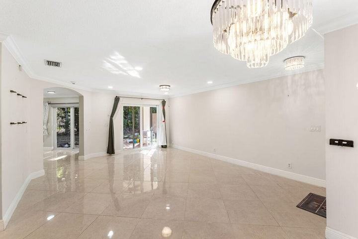 6384 Adriatic Way - Photo 4 of 9