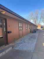 featured image of 422 E 7th St