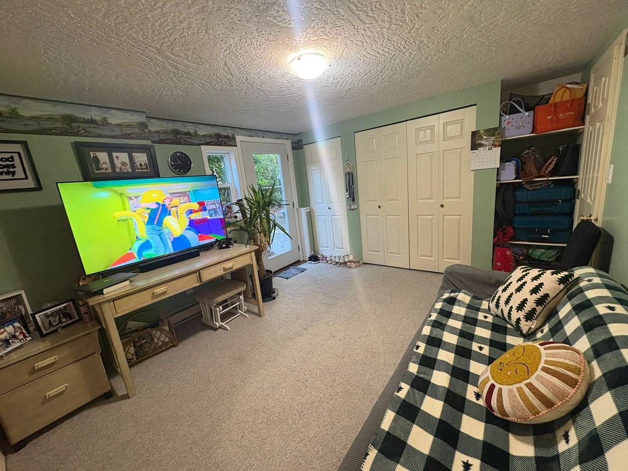 1205 Deeks Place - Photo 4 of 21