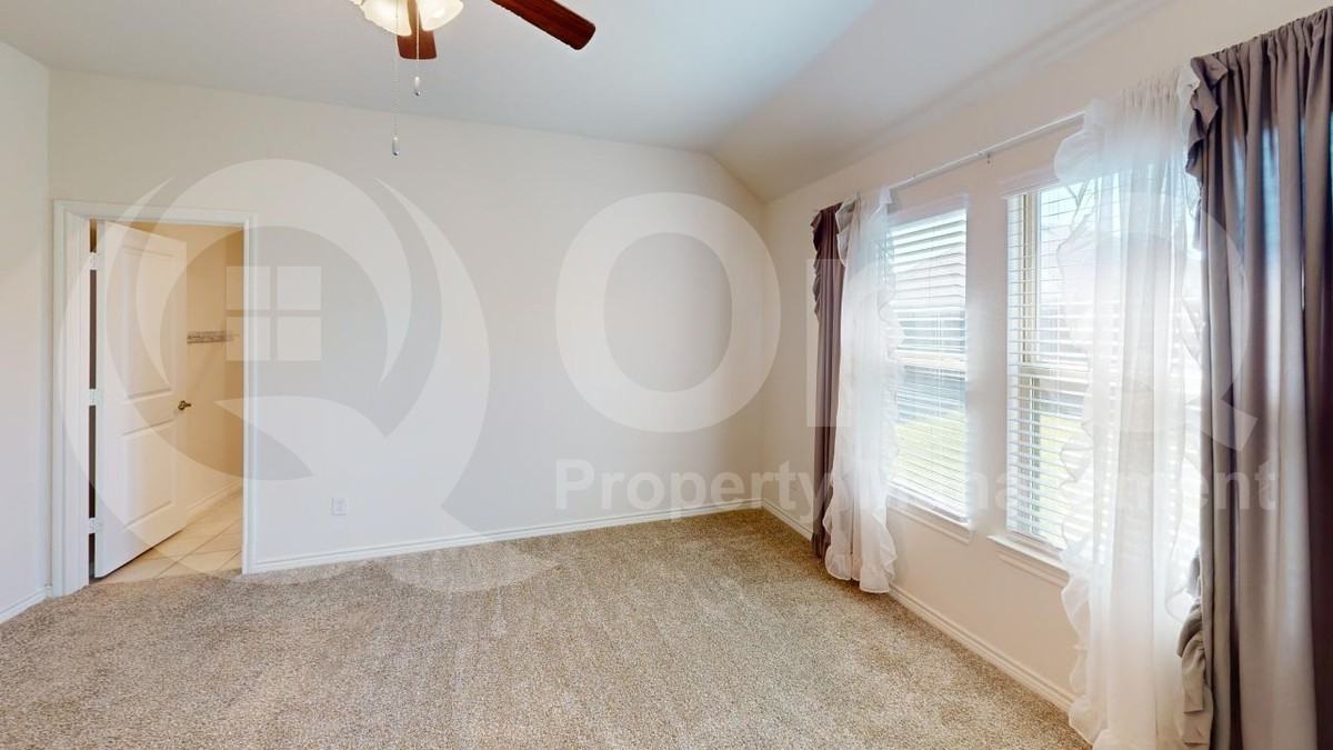 413 Smokey Trl - Photo 7 of 18