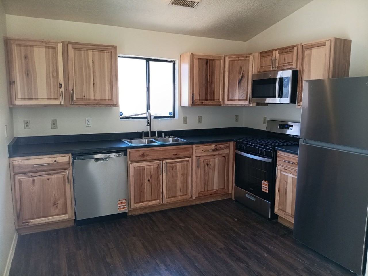 523 Parnelli Dr Sw - Photo 2 of 14