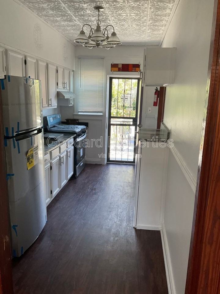 4320 Sheldon Ave #1 - Photo 2 of 22