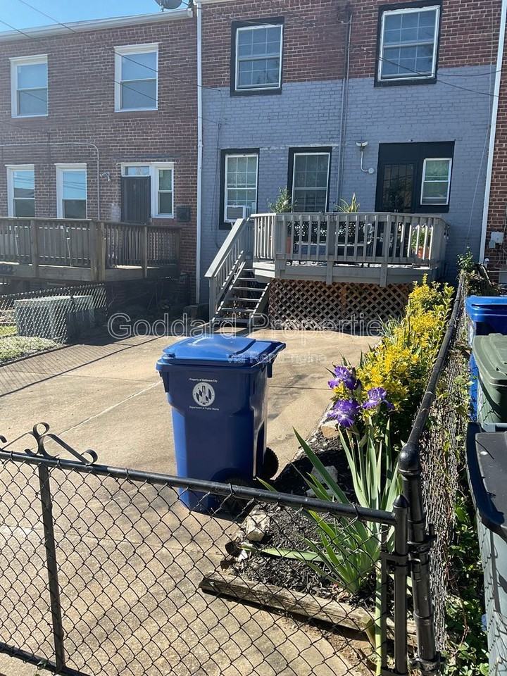 4320 Sheldon Ave #1 - Photo 4 of 22