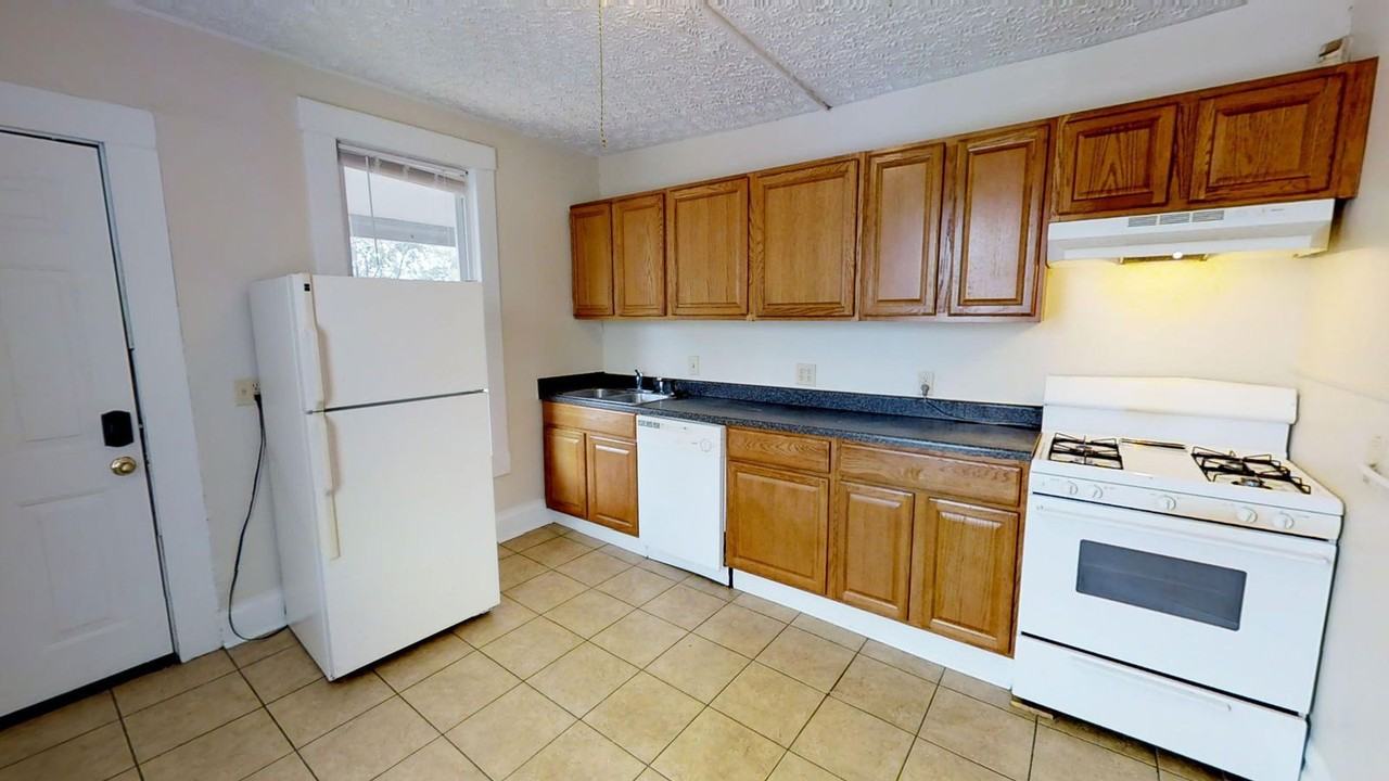 79 E 7th Ave - Photo 5 of 10