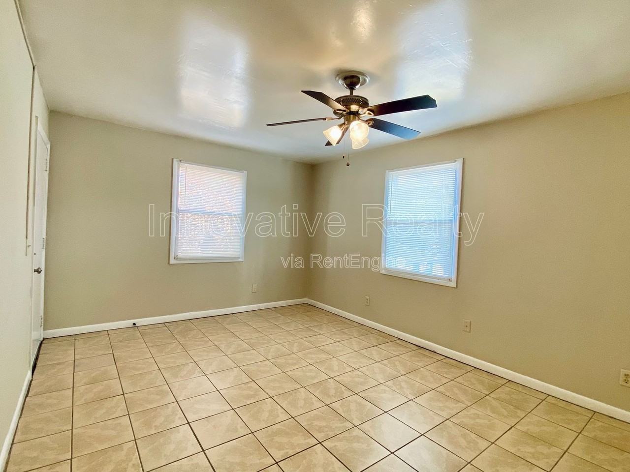 5119 Curry Ford Rd #3 - Photo 3 of 10