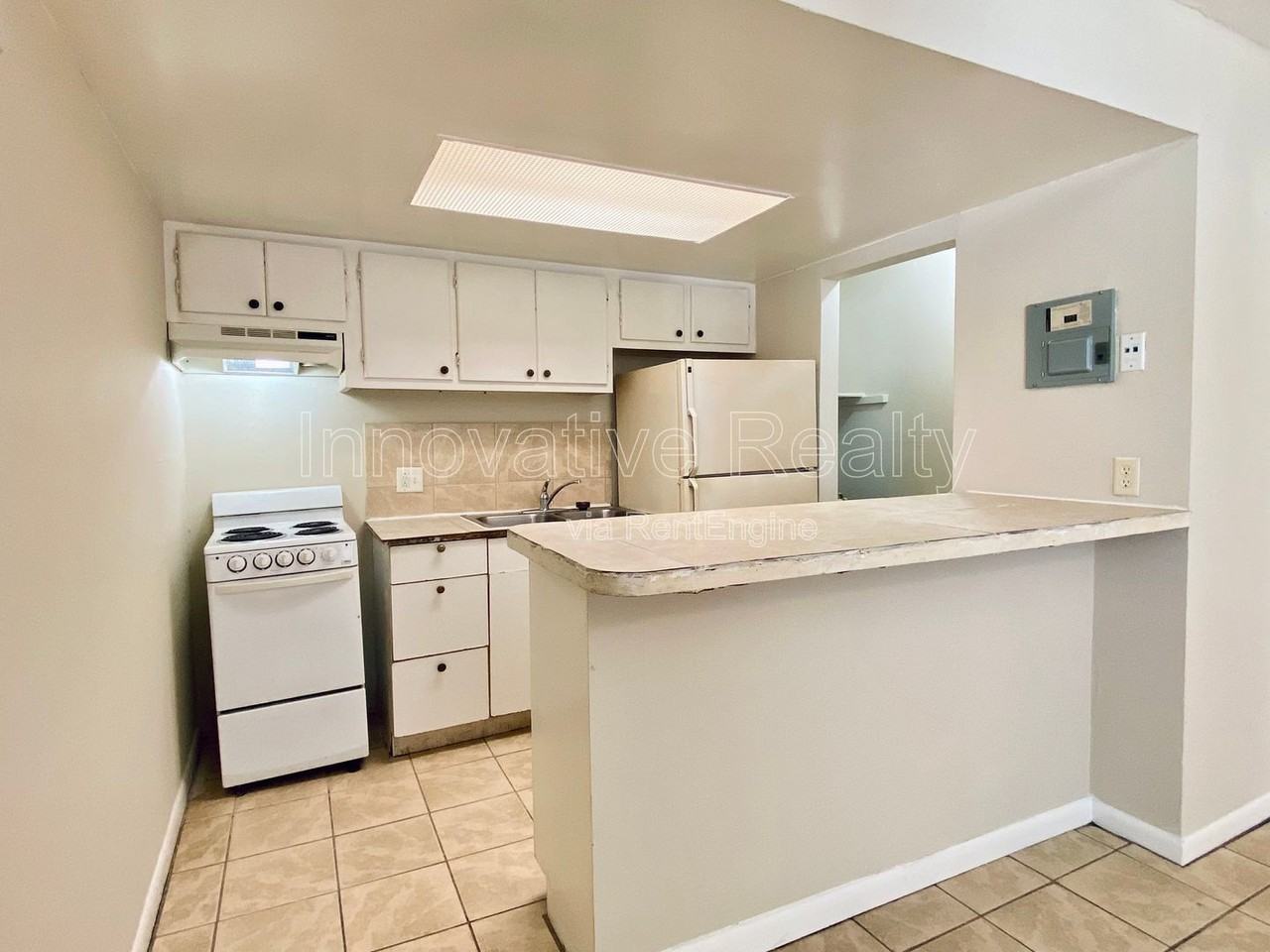 5119 Curry Ford Rd #3 - Photo 4 of 10