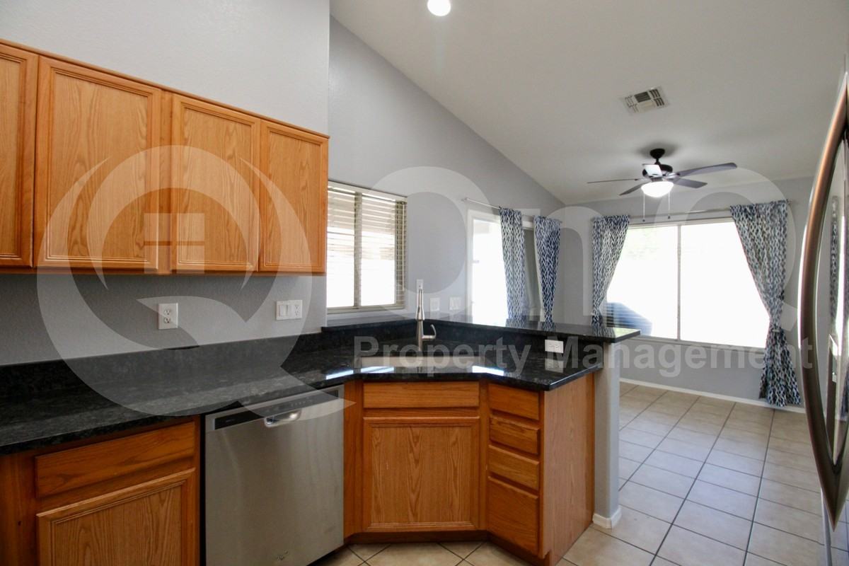 20986 N 84th Dr - Photo 3 of 25