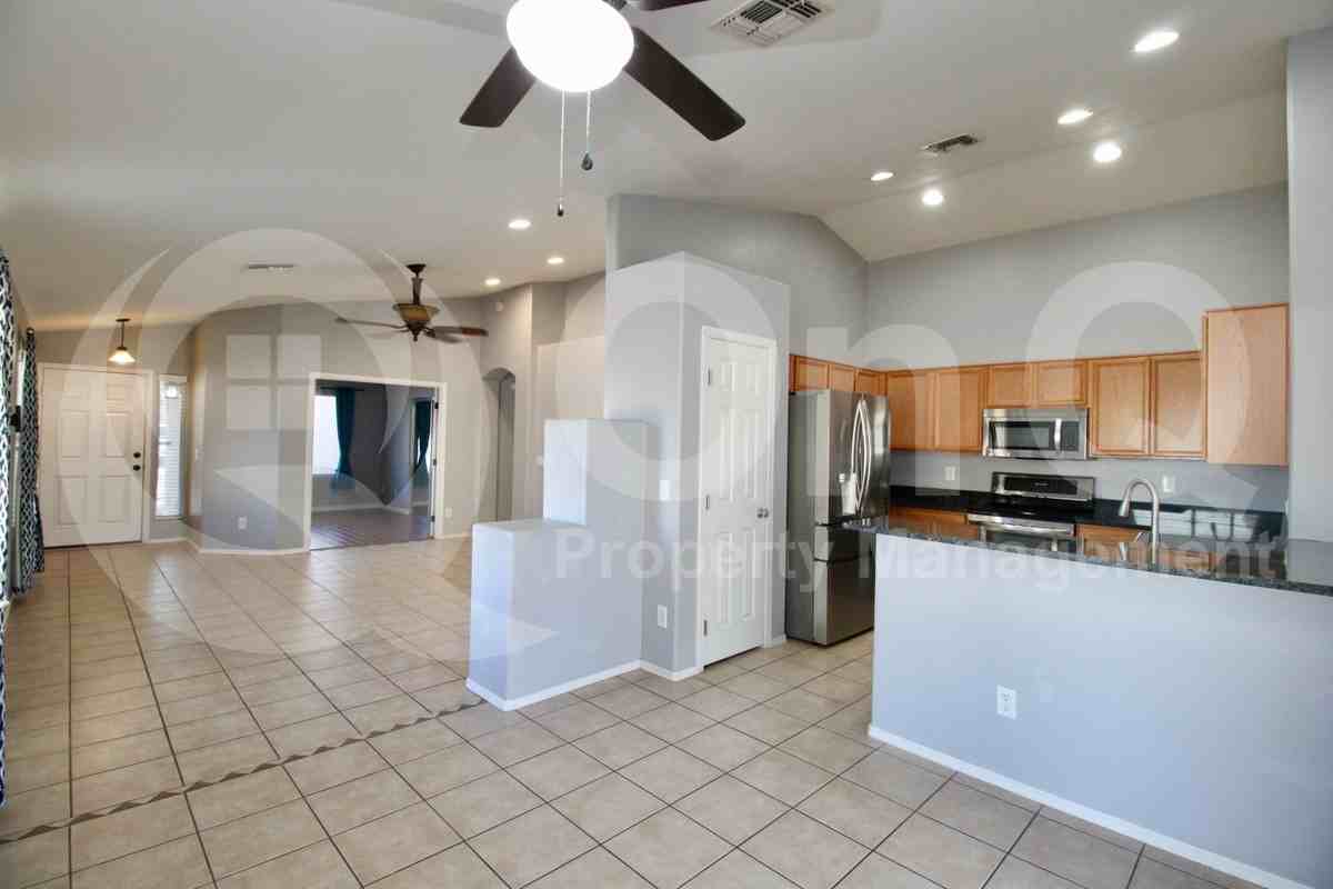 20986 N 84th Dr - Photo 5 of 25