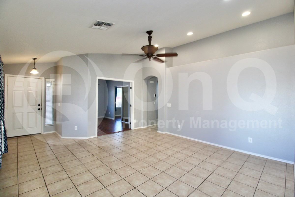 20986 N 84th Dr - Photo 7 of 25