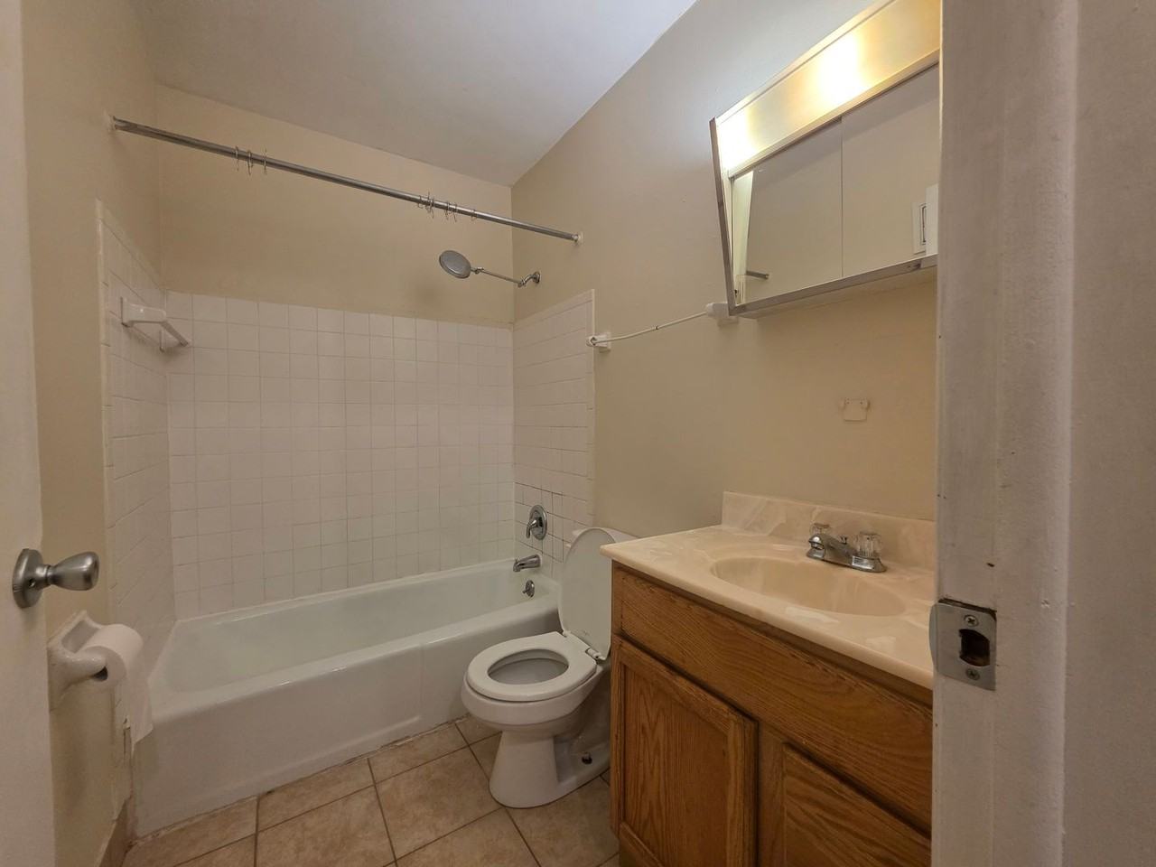 2069 Cambridge - Photo 3 of 48