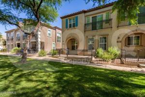 featured image of 4714 E Waterman St #102