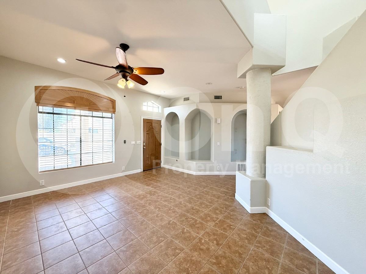 4655 N 99th Dr - Photo 6 of 44