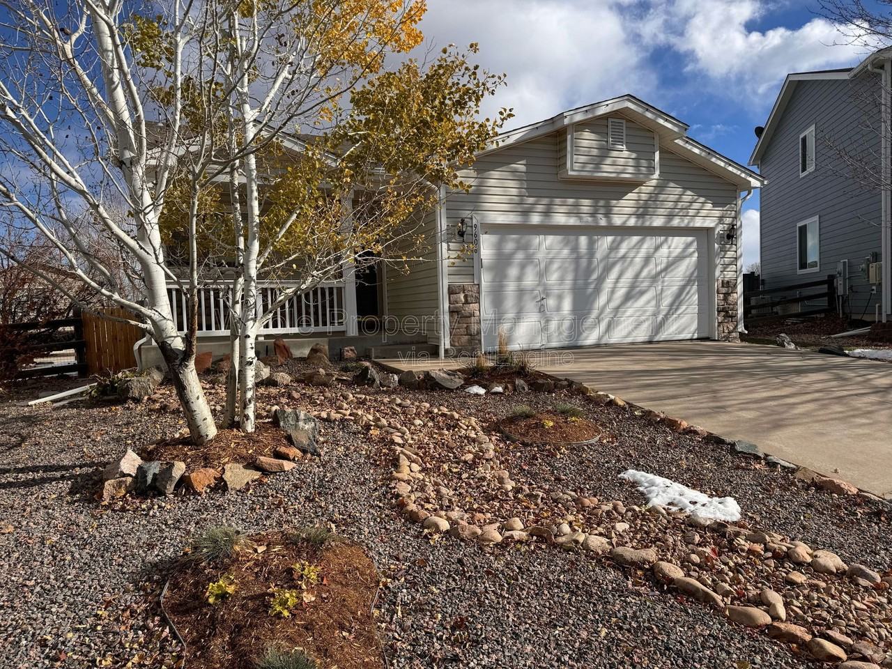 9606 Fox Den Dr - Photo 5 of 48