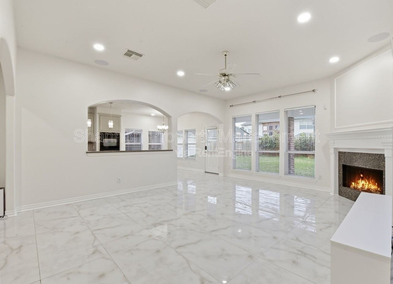 6507 Hill Haven Ct - Photo 3 of 49