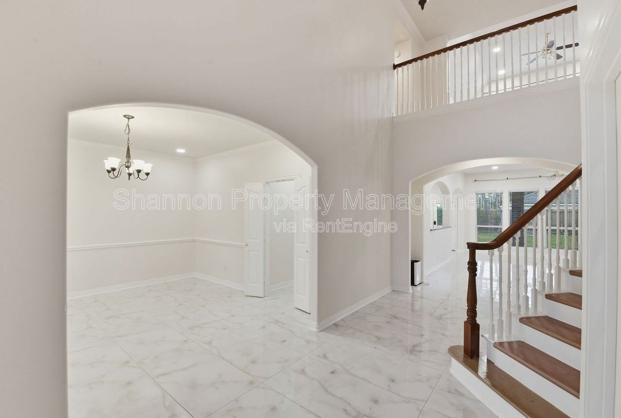 6507 Hill Haven Ct - Photo 4 of 49