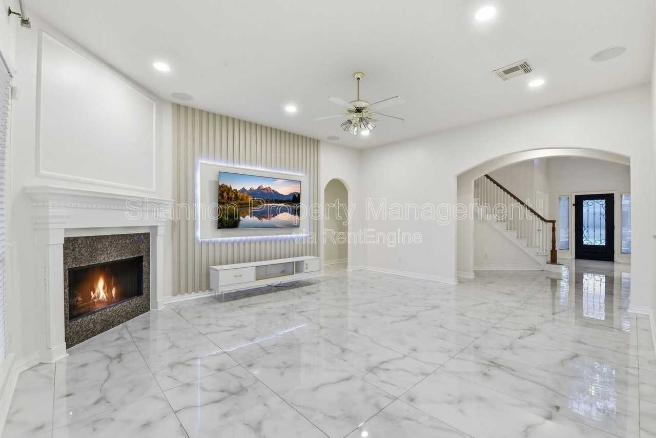 6507 Hill Haven Ct - Photo 5 of 49