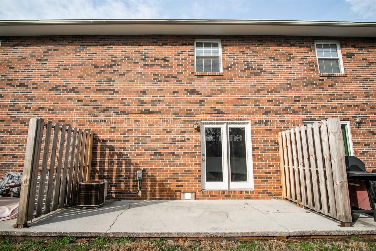 3112 E Governor John Sevier Hwy - Photo 3 of 18